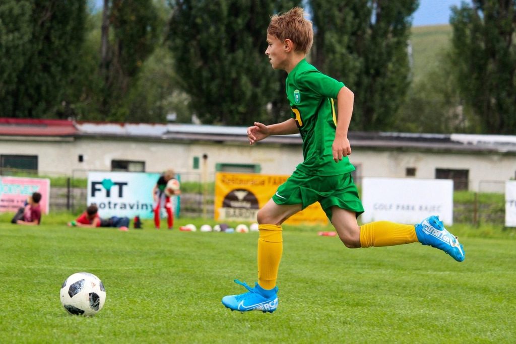 football, sport, beh, ball, children, match, league, footballer, athlete, action